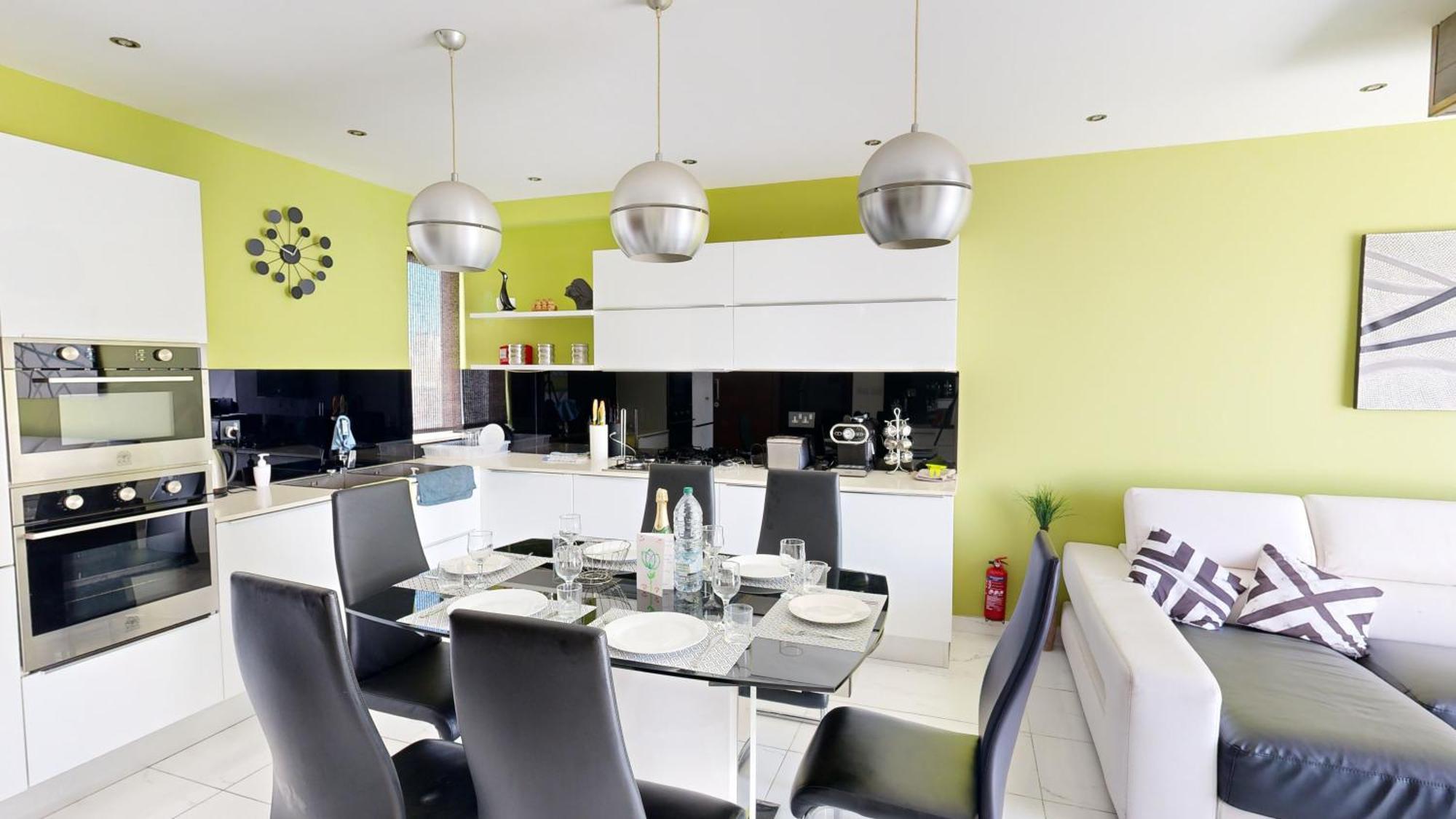 Amazing Spacious Apartment With Bbq & Jacuzzi Saint Julian's ภายนอก รูปภาพ