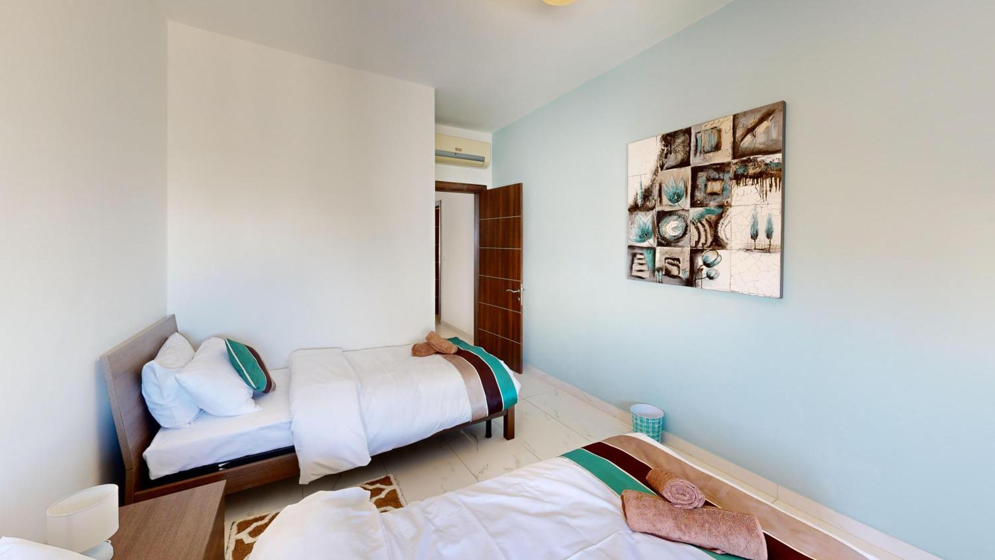 Amazing Spacious Apartment With Bbq & Jacuzzi Saint Julian's ภายนอก รูปภาพ